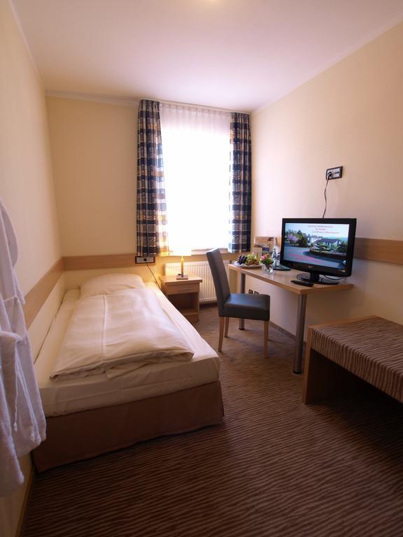 Hotel Landhaus Silbertanne Ротенбург-на-Фульде Экстерьер фото